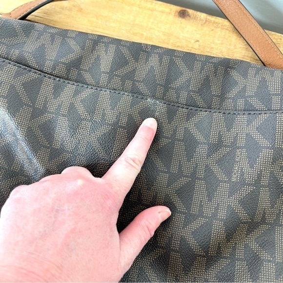 Michael Kors Brown Jet Medium Convertible Shoulder Bag Tassel Matching Wallet - Picture 11 of 16